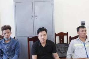 Yên Bái: Khởi tố 3 đối tượng bóc trộm hàng tạ vỏ quế