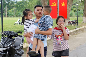 Niềm vui sum vầy ngày đặc xá Niềm vui sum vầy ngày đặc xá