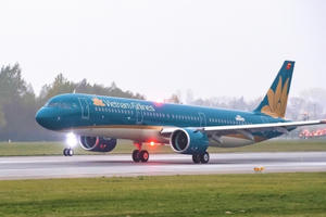 Hàng loạt chuyến bay của Vietjet, Vietnam Airlines, Bamboo Airways bị hủy, lùi giờ do bão số 2