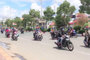 Cà Mau: Người dân tự phát về quê phải cách ly 28 ngày