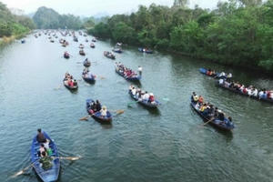 Lễ hội Chùa Hương 2016 sẽ có nhiều điều mới hấp dẫn du khách Lễ hội Chùa Hương 2016 sẽ có nhiều điều mới hấp dẫn du khách