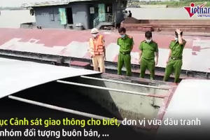 [Video]: Đột kích loạt tàu vận chuyển than không rõ nguồn gốc tại Quảng Ninh