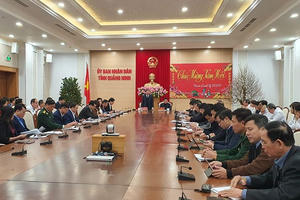 Quảng Ninh: Họp khẩn trong ngày mùng 4 Tết, phòng chống dịch viêm phổi cấp do chủng virus corona