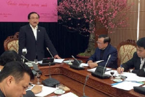 Bí thư Hà Nội yêu cầu cán bộ không bỏ việc đi lễ hội Bí thư Hà Nội yêu cầu cán bộ không bỏ việc đi lễ hội