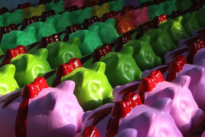 Những chú heo vàng đón Tết Kỷ Hợi được "chào đời" như thế nào?