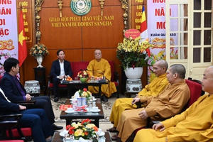 Lãnh đạo Ban Tôn giáo chính Phủ đến thăm, chúc Giáo Hội Phật giáo Việt Nam