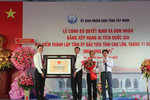 Tây Ninh đón nhận Bằng xếp hạng Di tích quốc gia Nhà Long Hiệp