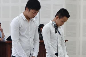 Đà Nẵng: Đâm chết người để cứu bạn khỏi bị đánh, nhận án 16 năm tù