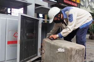 Hà Nội: Thùng rác công nghệ đang thắp sáng cho thành phố xanh Hà Nội: Thùng rác công nghệ đang thắp sáng cho thành phố xanh