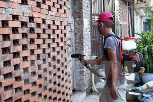 Hà Nội bổ sung hơn 8 tỷ đồng kinh phí phòng, chống dịch sốt xuất huyết Hà Nội bổ sung hơn 8 tỷ đồng kinh phí phòng, chống dịch sốt xuất huyết