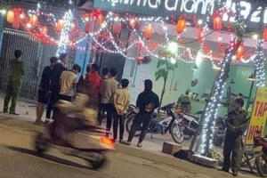 Thái Nguyên: Điều tra vụ nam thanh niên cầm dao đâm 1 người chết, 2 người bị thương ở quán trà chanh