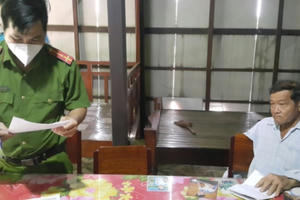 Khởi tố bố vì cho đất gia đình con rồi chiếm lại