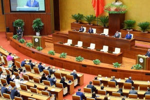 Nhiều Nghị quyết quan trọng được thông qua tại Kỳ họp bất thường lần thứ hai