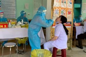 Giáo viên mắc Covid-19 tại Quảng Nam từng coi thi tốt nghiệp THPT trước khi bị dương tính