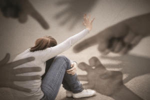 Trợ giúp người bị xâm hại tình dục: Cần thật nhiều mảnh ghép để “vá lành” Trợ giúp người bị xâm hại tình dục: Cần thật nhiều mảnh ghép để “vá lành”