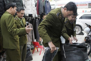 Hà Nội: Kiểm tra tình hình vi phạm hàng giả, hàng nhái trước Tết Nguyên đán Kỷ Hợi 2019