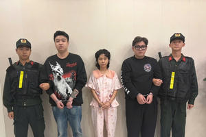 Khởi tố 3 đối tượng trong đường dây bán 'khí cười' tận nơi tại TP HCM