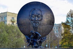 Chào mừng kỷ niệm 132 năm Ngày sinh Chủ tịch Hồ Chí Minh: Hình ảnh Chủ tịch Hồ Chí Minh trong trái tim Việt Nam và thế giới Chào mừng kỷ niệm 132 năm Ngày sinh Chủ tịch Hồ Chí Minh: Hình ảnh Chủ tịch Hồ Chí Minh trong trái tim Việt Nam và thế giới