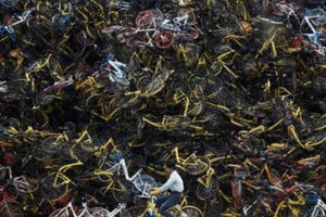 Ảnh khó tin về nghĩa địa xe đạp "khổng lồ" tại Trung Quốc