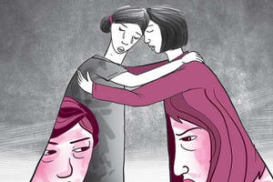 Tình địch ôm nhau khóc tại phiên tòa cảm xúc