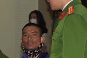 Nhận án chung thân, bị cáo xin án tử hình... vì bất hiếu Nhận án chung thân, bị cáo xin án tử hình... vì bất hiếu