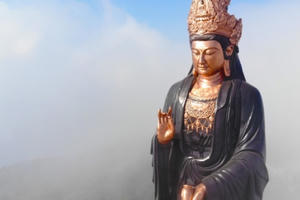 Những điều thú vị về tượng Phật Bà bằng đồng cao nhất Châu Á trên đỉnh núi Bà Đen