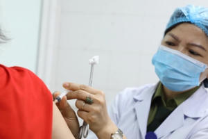 26 người tiêm thử nghiệm mũi 2 giai đoạn 2 vắc xin phòng COVID-19