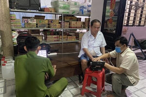 Tây Ninh: Cấp Căn cước công dân cho những hộ dân tự do trở về từ Campuchia