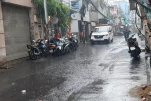 TP HCM: Nữ sinh 20 tuổi tử vong trong tư thế treo cổ trong phòng trọ