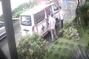 Chặn xe cấp cứu, bệnh nhân đột quỵ chết: Xe phải chặn, sống chết mặc kệ Chặn xe cấp cứu, bệnh nhân đột quỵ chết: Xe phải chặn, sống chết mặc kệ