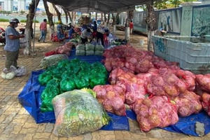 Đà Nẵng: Quận Sơn Trà triển khai các chợ tạm để phục vụ nhu yếu phẩm cho người dân