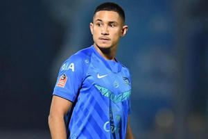 Cầu thủ giàu nhất thế giới tỏa sáng rực rỡ ở giải vô địch Thái Lan