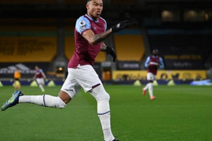 [Video]: Lingard tái hiện pha gẩy bóng đầy kỹ thuật của Berbatov khiến người hâm mộ phấn khích