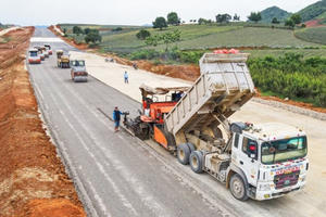 Gấp rút khởi công cao tốc Bắc-Nam giai đoạn 2 trước Tết Nguyên đán 2023