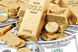 Giá vàng hôm nay 20/8: Giá vàng "rơi" tự do, nhà đầu tư đứng trước nguy cơ