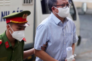 Tiếp tục truy tố ông Tất Thành Cang trong vụ chuyển nhượng đất công