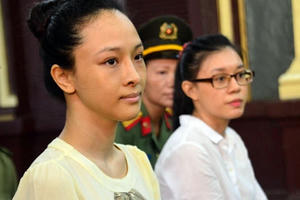 Vụ án Hoa hậu Phương Nga: Kiến nghị điều tra việc hối lộ cán bộ trại giam