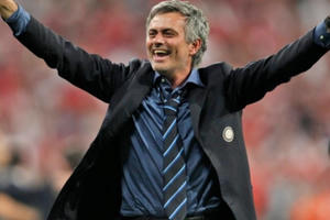 Gây sốc, Mourinho tức tốc trở lại giải cứu đội bóng cũ?