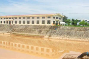 Đà Nẵng: Nguồn nước sinh hoạt nhiễm mặn, chấn chỉnh việc điều tiết của nhà máy thuỷ điện Đà Nẵng: Nguồn nước sinh hoạt nhiễm mặn, chấn chỉnh việc điều tiết của nhà máy thuỷ điện