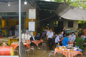 Bắt giữ nam thanh niên 14 tuổi bỏ thuốc độc vào sữa khiến cha và bà nội tử vong