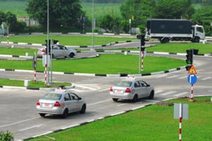 Hàng chục cơ sở đào tạo lái xe phát hiện vi phạm, bị đình chỉ tuyển sinh