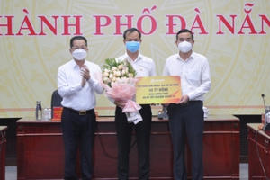Sun Group hỗ trợ TP Đà Nẵng 45 tỷ đồng phòng chống dịch COVID-19 Sun Group hỗ trợ TP Đà Nẵng 45 tỷ đồng phòng chống dịch COVID-19