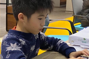 Năm “Covid-19 thứ 2” trẻ học online, mạng vẫn “rớt”, phụ huynh vẫn lo