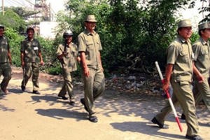 Thống nhất lực lượng bảo vệ dân phố, dân phòng, Công an xã bán chuyên trách