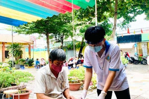 Lời hẹn khi hết dịch của chàng trai miền Tây trong khu cách ly