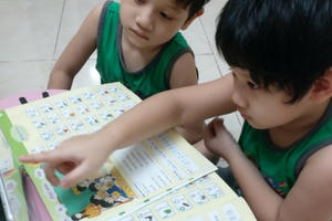 Nỗi lo học sinh tiểu học không có máy tính để học trực tuyến