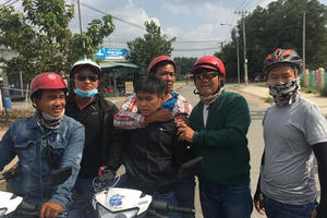 Hiệp sĩ tóm gọn đối tượng đột nhập nhà dân trộm xe máy Hiệp sĩ tóm gọn đối tượng đột nhập nhà dân trộm xe máy