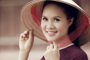 "Nữ hoàng nhạc phim" từng nhận cát- sê tính bằng vàng giờ sống ra sao?