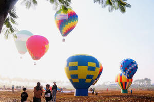 Rực rỡ sắc màu Ngày hội Khinh khí cầu tại Đồng Nai