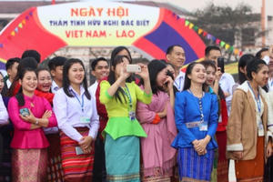 Bộ GD&ĐT tuyển sinh 60 học bổng du học tại Lào